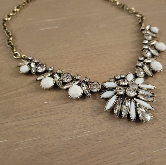 Loft Necklaces - Picture 2 of 7